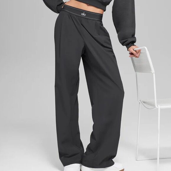 ALO Yoga Women's Suit Up Trouser (Regular) 👖👖 - Picture 5 of 7